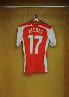 Arsenal V Benfica 2014-15 Prints: Arsenal's Alexis Sanchez: Pre-Match Rituals at Emirates Stadium (Arsenal v Benfica)