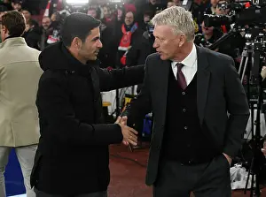 Arsenal's Arteta and Moyes Exchange Pre-Match Greetings Ahead of Arsenal v West Ham United (2022-23)