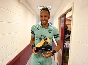 Arsenal's Aubameyang Claims 2018-19 Premier League Golden Boot at Burnley