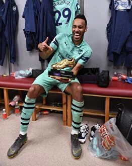 Images Dated 12th May 2019: Arsenal's Aubameyang Claims Golden Boot after Securing Victory against Burnley