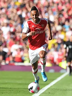 Arsenal's Aubameyang Faces Off Against Tottenham in Premier League Showdown