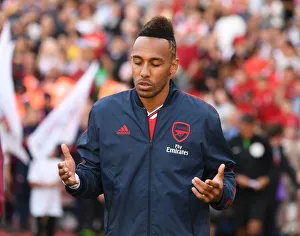 Arsenal's Aubameyang Gears Up for Arsenal vs. Tottenham Showdown (2019-20)