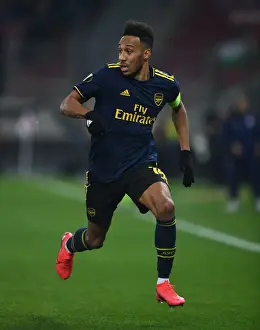 Arsenal's Aubameyang Goes Head-to-Head with Olympiacos in Europa League Showdown