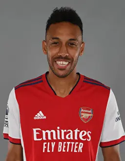 Arsenal's Aubameyang Kicks Off New Season Training