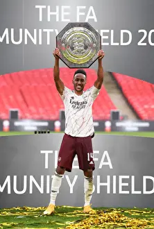 Arsenal's Aubameyang Lifts FA Community Shield after Victory over Liverpool