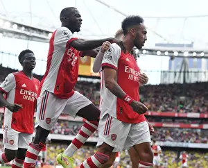 Arsenal's Aubameyang and Pepe Celebrate Goal Against Norwich City (2021-22)