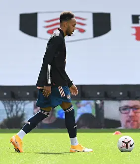 Arsenal's Aubameyang Prepares for Fulham Clash in Premier League (2020-21)