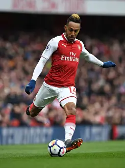 Arsenal's Aubameyang Scores Dramatic April Goal Against Stoke City