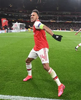 Arsenal's Aubameyang Scores Europa League Winner Against Olympiacos