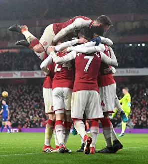 Arsenal's Aubameyang Scores Fourth Goal in Thrilling 2017-18 Match Against Everton