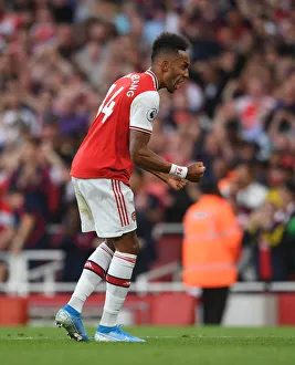 Arsenal's Aubameyang Scores Second Goal vs. Tottenham in 2019-20 Premier League