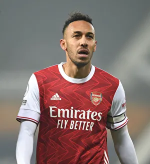 Arsenal's Aubameyang Shines: Gunners Edge Past West Bromwich Albion in Premier League Showdown (2020-21)