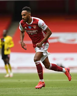Arsenal's Aubameyang Shines in Arsenal FC vs. Watford FC Premier League Clash (2019-20)