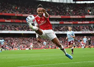 Arsenal's Aubameyang Shines in Arsenal v Aston Villa Premier League Clash (2019-20)