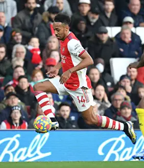 Arsenal's Aubameyang Shines in Arsenal v Watford Premier League Clash (2021-22)