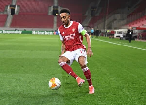 Images Dated 25th February 2021: Arsenal's Aubameyang Shines in Europa League Clash against SL Benfica