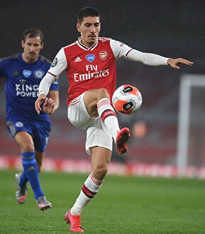 Arsenal v Leicester City 2019-20 Collection: Arsenal's Bellerin Faces Off Against Leicester City in Premier League Showdown