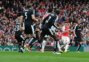 Arsenal's Bellerin Scores Decisive Goal Against Watford (April 2016)