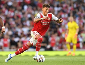 Arsenal v Fulham 2022-23 Collection: Arsenal's Ben White in Action: Arsenal vs. Fulham, 2022-23 Premier League