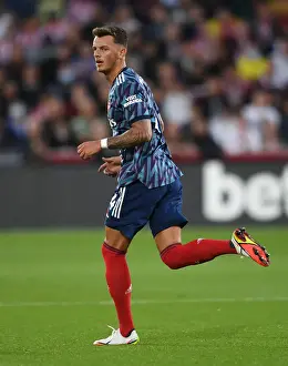 Arsenal's Ben White in Action against Brentford in Premier League Clash (2021-22)