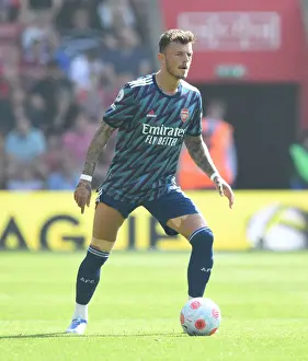 Southampton V Arsenal 2021-22 Prints: Arsenal's Ben White in Action: Southampton vs Arsenal (2021-22)