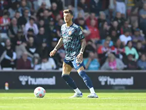 Southampton V Arsenal 2021-22 Prints: Arsenal's Ben White in Action: Southampton vs Arsenal (Premier League 2021-22)