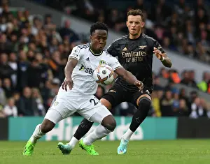Arsenal's Ben White Closes Down Luis Sinisterra in Intense Leeds United vs Arsenal Clash (Premier League 2022-23)