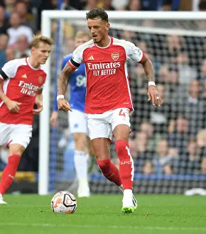 Arsenal's Ben White Faces Off Against Everton in Premier League Showdown (2023-24)