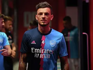 Arsenal's Ben White Gears Up for Arsenal v Brighton & Hove Albion (2022-23)