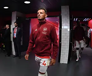 Arsenal's Ben White Gears Up for Arsenal v Nottingham Forest Clash (2023-24)