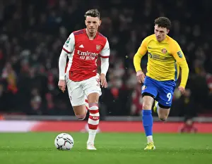 Arsenal's Ben White Overpowers Sunderland's Nathan Broadhead in Carabao Cup Quarterfinal Showdown