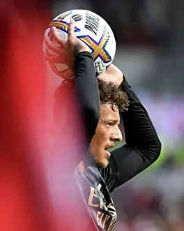 Arsenal's Ben White Shines in Brentford Showdown: 2022-23 Premier League