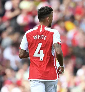 Arsenal's Ben White Stands Firm in Intense 2022-23 Premier League Showdown vs. Wolverhampton Wanderers