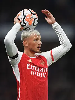Arsenal's Ben White Throws In at Stamford Bridge: Chelsea vs Arsenal, Premier League 2023-24
