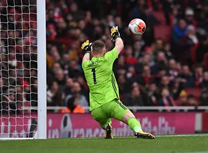 Arsenal's Bernd Leno in Action: Arsenal vs. West Ham United, Premier League 2019-2020