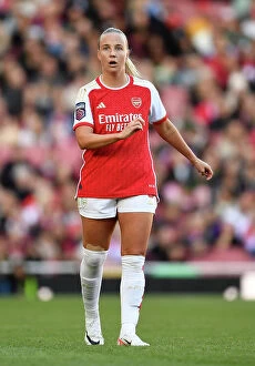 Images Dated 15th October 2023: Arsenal's Beth Mead in Deep Thought: The Focused Star at Emirates Stadium (2023-24)