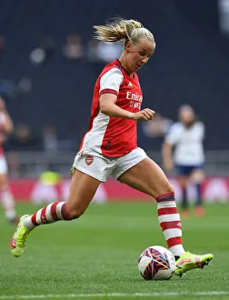 Arsenal's Beth Mead Faces Off in Showdown Against Tottenham Women's Football