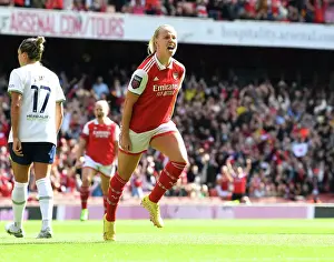 Arsenal's Beth Mead Scores Dramatic Winner in London Derby Against Tottenham Hotspur (FA WSL 2022-23)