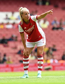 Arsenal Women V Chelsea Women - Mind Series 2021-22 Prints: Arsenal's Beth Mead Shines in Action: Arsenal Women vs Chelsea Women