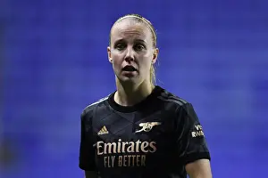 Reading Women V Arsenal Women 2022-23 Prints: Arsenal's Beth Mead Shines: Dominating Reading in the FA WSL (2022-23)