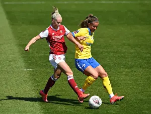 Arsenal's Beth Mead vs. Brighton's Maya Le Tissier: A Clash of Talents in Empty Meadow Park (FA WSL 2021)