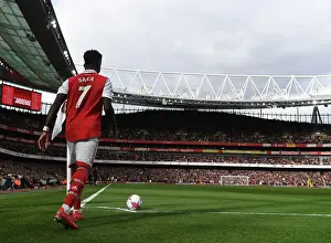 Arsenal V Crystal Palace 2022-23 Prints: Arsenal's Bukayo Saka in Action: Arsenal vs Crystal Palace, Premier League 2022-23