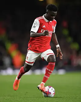 Arsenal's Bukayo Saka in Action Against Chelsea in the 2022-23 Premier League Clash