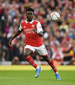 Arsenal's Bukayo Saka in Action: A Premier League Battle - Arsenal vs. Liverpool, 2022-23