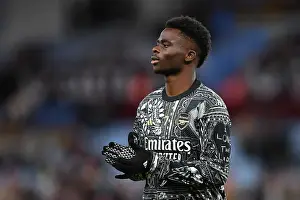 Arsenal's Bukayo Saka Applauding Fans Before Aston Villa Clash (Aston Villa vs Arsenal 2023-24)