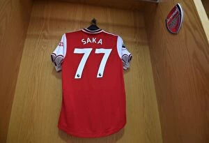 Arsenal v Aston Villa 2019-20 Collection: Arsenal's Bukayo Saka in the Changing Room Before Arsenal v Aston Villa (2019-20)