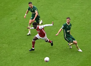 Arsenal V Sheffield United 2020-21 Prints: Arsenal's Bukayo Saka Faces Off Against Sheffield United Defenders