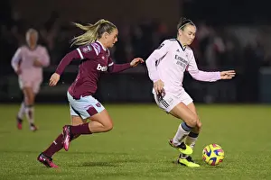 West Ham United Women V Arsenal Women 2022-23 Prints: Arsenal's Caitlin Foord in Action against West Ham United in Barclays Women's Super League