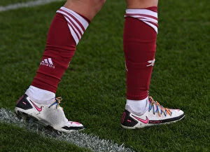 Images Dated 6th December 2020: Arsenal's Caitlin Foord Shows Support for Rainbow Laces Campaign in FA WSL Match vs Birmingham City