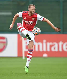Arsenal's Calum Chambers in Pre-Season Action: Arsenal vs Millwall (2021-22)